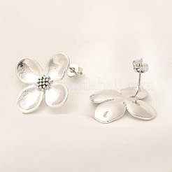 ラックメッキフラワー真鍮スタッドピアス  長持ちメッキ  鉛フリー＆カドミウムフリー  プラチナ  24x24mm&nbsp;EJEW-H016-26P