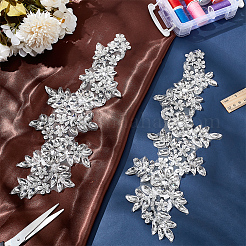 アクリルラインストーンフラワーアップリケ  ポリエステル刺繍装飾アクセサリー  ホワイト  330~340x135~145x7mm&nbsp;PATC-WH0005-47