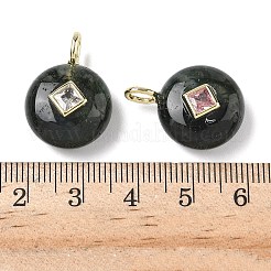 天然苔瑪瑙のペンダント  真鍮マイクロパヴェのランダムカラーキュービックジルコニア留め具付きフラットラウンドチャーム  ゴールドカラー  22x16x6.5~8mm  穴：2.5x4mm&nbsp;G-I391-01G-07