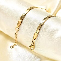 イオンプレーティング（IP）ユニセックス304ステンレススチールヘリンボーンチェーンブレスレット  カニカン付き  ゴールドカラー  7インチ（17.9cm）  4.3mm&nbsp;BJEW-O177-01A-G
