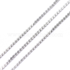 変色しにくい304ステンレススチール製サーペンタインチェーン  ハンダ付け  スプールで  ステンレス鋼色  0.8x0.3mm  約32.8フィート（10m）/ロール&nbsp;CHS-F011-12A-P