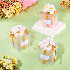 リボンと造花付きの透明なPVCキャンディギフト包装箱  結婚式用の折りたたみ収納ボックス  正方形  ゴールド  完成品：7x7x7cm&nbsp;CON-TAC0001-20D