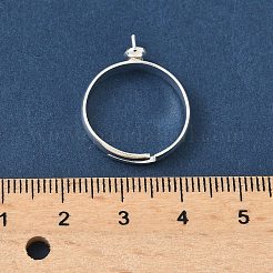 半穴ビーズ用の調整可能な真鍮カップペグリングセッティング  ブランクリングベース  ラックめっき  長持ちメッキ  鉛フリー＆カドミウムフリー  925銀メッキ  usサイズ7 1/4(17.5mm)  トレイ：4mm  ピン：0.8mm&nbsp;KK-K414-02C-S