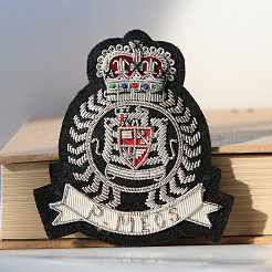 スクエアフランス地金ワイヤー  刺繍やジュエリー作りに使う銅製のギンプワイヤー  銀  1x1mm  約30~35g/ボックス&nbsp;TWIR-BC0001-27