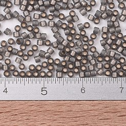 MIYUKIデリカビーズ  シリンダー  日本製シードビーズ  11/0  （db2185)デュラコートセミフロストシルバー裏地染めアカシア  1.3x1.6mm  穴：0.8mm  約20000個/袋  100 G /袋&nbsp;SEED-J020-DB2185