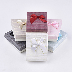 厚紙のジュエリーセットボックス  内部のスポンジ  ちょう結びの長方形  ミックスカラー  9x7x3cm&nbsp;CBOX-T002-01