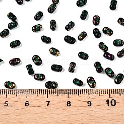 ピカソのスプレー塗装ガラスシードビーズ  ピーナッツ  濃い緑  6x4x3mm  穴：1.2mm  約4000個/ポンド&nbsp;SEED-T006-04-14