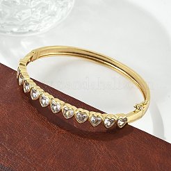 真鍮マイクロパヴェクリアキュービックジルコニアヒンジ付きバングル（女性用）  ハート  カドミウムフリー＆鉛フリー  ラックめっき  長持ちメッキ  18KGP本金メッキ  1/4インチ（0.65cm）  内径：2-1/8x2-3/8インチ（5.5x5.9cm）&nbsp;BJEW-K274-02G