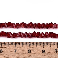 透明ガラスビーズ連売り  三角形  多面カット  暗赤色  3~3.5x4~4.5x4~4.5mm  穴：0.8mm  約121~131個/連  14.37~15.35インチ（36.5~39cm）&nbsp;X-GLAA-N018-4mm-26