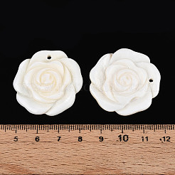 天然淡水貝の彫刻ペンダント  花のチャーム  貝殻色  33~34x33~34x4.5~6mm  穴：1.8mm&nbsp;SHEL-T020-19