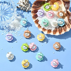 32個8色不透明樹脂ペンダント  鉄ループ付き  ABSプラスチックパール付きシェル形状  ミックスカラー  20x18mm  穴：2mm  4個/カラー&nbsp;RESI-YW0003-48