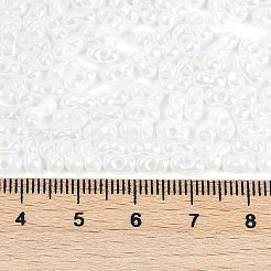 不透明色光沢ガラスシードビーズ  丸い穴  ピーナッツ  ホワイト  3.5x6x3.5mm  穴：0.8mm  約100個/10g&nbsp;X1-SEED-K010-04D
