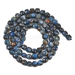 天然カヤナイト/シアナイト/ジステンビーズ連売り  キューブ  多面カット  4~5x4~5x4~5mm  穴：0.7~0.8mm  約83~85個/連  14.96~15.20''（38~38.6センチメートル）&nbsp;G-B193-A02-01