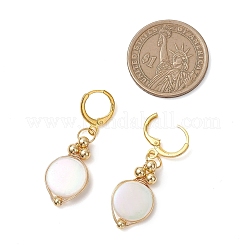 フラットラウンドナチュラルホワイトシェル＆真鍮フレンチフックピアス  ゴールドカラー  40.5x14mm&nbsp;EJEW-JE06897