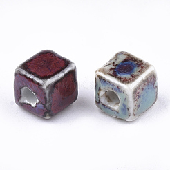 手作りの陶器ビーズ  ファンシーアンティーク施釉磁器  キューブ  カラフル  8x7.5~8x7.5~8mm  穴：1.5~2mm&nbsp;PORC-S498-37A