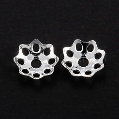 マルチ花弁真鍮ビーズキャップ  長持ちメッキ  ラックめっき  中空の花  銀  5x1mm  穴：1mm&nbsp;KK-D063-19S