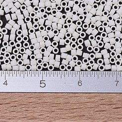 MIYUKIデリカビーズ小  シリンダー  日本製シードビーズ  15/0  （dbs0352)マット不透明クリーム  1.1x1.3mm  穴：0.7mm  約35000PCS /ボトル  10 G /ボトル&nbsp;SEED-JP0008-DBS0352