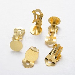 真鍮製クリップオンイヤリングのセッティング  丸いフラットパッド付き  フラットラウンド  ゴールドカラー  19x10x7.5mm  トレイ：10mm&nbsp;KK-F371-46G