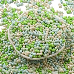不透明ベーキングペイントガラスシードビーズ  ピーナッツ  黄緑  6x3x3mm  穴：1.2mm  約4000個/ポンド&nbsp;SEED-K009-01A-31