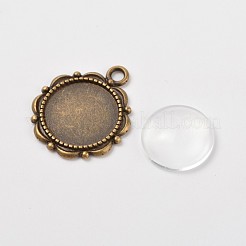 花の合金のペンダントカボションのセッティングとハーフラウンド/ドーム透明なガラスカボション  鉛フリーとニッケルフリー  アンティークブロンズ  セッティング：トレイ：14mm  23x18mm  穴：3mm  ガラスカボション：14x4.2ミリ&nbsp;DIY-X0221-AB-FF