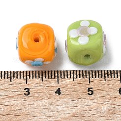 手作りのランプワークエナメルビーズ  手描きのビーズ  花を持つキューブ  ミックスカラー  12~13x14~14.5x13.5mm  穴：1.5mm&nbsp;LAMP-Z020-07