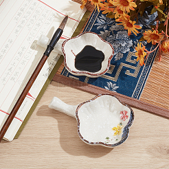 2個 2スタイル 梅の花型 陶器 インク皿  ハンドル付きインクプレート  中国の書道の絵筆置きホルダー  ミックスカラー  114.5x75x24.5mm  内径：64.5x69mm  1個/スタイル&nbsp;OFST-PH0001-05A