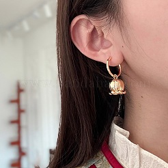 女性のための真鍮のフープピアス  花  ダングルピアス  ゴールドカラー  30x18mm&nbsp;WG021FE-01