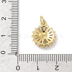 真鍮マイクロパヴェクリアキュービックジルコニアペンダント  ハートのチャームが付いた花  18KGP本金メッキ  15x13x4mm  丸カン：5x0.8ミリ  3.5mm内径&nbsp;KK-B176-01G-04