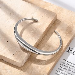 女性用304ステンレススチールカフバングル  ステンレス鋼色  内径：2-3/8x1-7/8インチ（6.05x4.8cm）&nbsp;BJEW-B108-06P