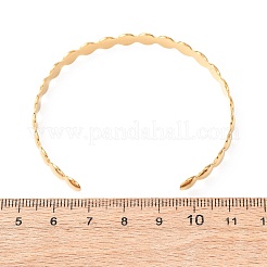 女性用 304 ステンレススチール オープンカフバングル  ゴールドカラー  ラウンド  1/4インチ（0.6cm）  内径：2-1/4x2インチ（5.75x5.05cm）&nbsp;BJEW-K293-01A-G