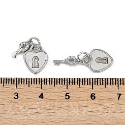 真鍮パヴェ天然シェルハートロックチャーム  クリアキュービックジルコニアのキーチャームと丸カン  プラチナ  12mm  穴：3mm&nbsp;KK-Z078-21P