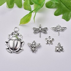 昆虫のテーマ  合金のチベット風チャーム  トンボ  ビートル  トンボ  蜂  てんとう虫  言葉で蝶があなたのために作成します  アンティークシルバー  24個/セット&nbsp;TIBEP-X0185-83AS