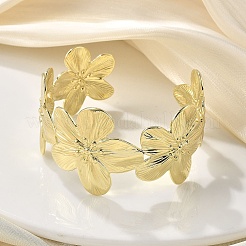 花の真鍮カフオープンバングル  長持ちメッキ  ゴールドカラー  内径：2-1/4インチ（5.7cm）  34mm&nbsp;BJEW-M060-05G