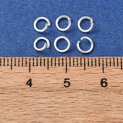 真鍮製オープンタイプ丸カン  ラウンド  カドミウムフリー＆鉛フリー  925銀メッキ  4.5x0.7mm  内径：3mm  21ゲージ&nbsp;KK-G604-08S-16
