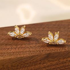 真鍮マイクロペーブクリアキュービックジルコニアスタッドピアス  花  ゴールドカラー  9x16mm&nbsp;WGA8374-01