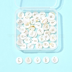 52個 26スタイル 天然養殖淡水パールチャーム  金色の文字が刻印されたフラットラウンド  a～zの文字  11.5x2mm  穴：1.5mm  2個/スタイル&nbsp;SSHEL-FS0001-04