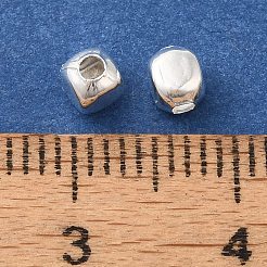 真鍮ビーズ  鉛フリー＆カドミウムフリー  正方形  925銀メッキ  4x3x4mm  穴：1.2mm&nbsp;KK-K383-08C-S
