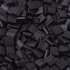 MIYUKIティラビーズ  日本製シードビーズ  2穴  （tl401f）マットブラック  5x5x1.9mm  穴：0.8mm  約118PCS /ボトル  10 G /ボトル&nbsp;SEED-JP0008-TL0401F
