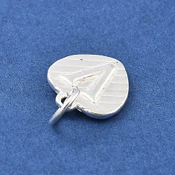 大文字のチャームが付いたスターリングシルバーのハート 925 個  丸カン付き  シルバーカラー  V字  11.5x10.5x1.5mm  穴：4mm&nbsp;STER-S009-13V-S