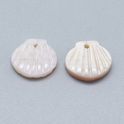 パールシェルのチャームのナチュラルホワイトシェルマザー  シェル  9.5~10.5x10~11x2~3mm  穴：1mm&nbsp;SSHEL-S260-097C-1