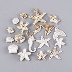 オーシャンシリーズプラスチックビーズ  ゴールドライン入り  ホワイト  混合図形  11~27x9~23x2.5~9mm  穴：1.4~1.8mm  約947個/500g&nbsp;KY-Q005-03