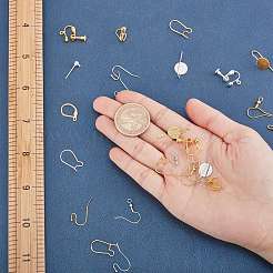 DIYイヤリング金具キット  真鍮製のクリップオン＆フープピアスのパーツを含む  真鍮製ボールポストスタッドピアス＆ピアスフック  304ステンレススチール製イヤーナット  ゴールデン·ステンレス鋼色  148個/箱&nbsp;FIND-SC0002-20
