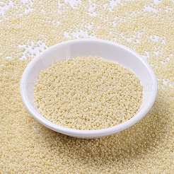 MIYUKIラウンドロカイユビーズ  日本製シードビーズ  11/0  （rr486)アイボリーパールセイロンab  2x1.3mm  穴：0.8mm  約1111個/10g&nbsp;X-SEED-G007-RR0486