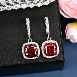 スターリングシルバーのパヴェキュービックジルコニアスクエアフープピアス925個  プラチナメッキ  レッド  30x13.5mm&nbsp;EJEW-C150-01A-01