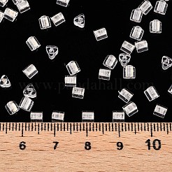 内側が透明なガラスシードビーズ6/0個。  三角形  透明  3.5x3.5x3.5mm  穴：0.9mm  約4500個/ポンド&nbsp;SEED-N006-003A