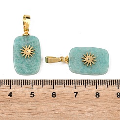 天然石アマゾナイトペンダント  真鍮製の金具と304ステンレススチール製のカボションを使用  ゴールドカラー  太陽模様の長方形チャーム  23~23.5x13~13.5x3.5~4.5mm  穴：7.5x4mm&nbsp;G-G461-04G-02