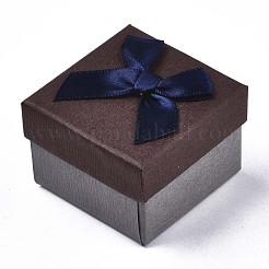 厚紙のリングボックス  外側に蝶結びのリボン、内側に黒いスポンジが付いています  スクエアジュエリーギフトボックス  ミックスカラー  5~5.3x5~5.3x3.8~4cm&nbsp;CBOX-N013-001