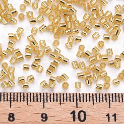 ガラス竹ビーズ  銀並ぶ  ゴールド  1.8~2.2x1.8~2mm  穴：0.8~0.9mm  約15000個/ポンド&nbsp;SEED-S032-08A-22B