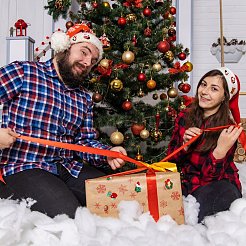 45 個 9 スタイル クリスマステーマの不透明樹脂カボション  雪だるま＆トナカイ＆サンタクロース＆クリスマスツリー＆リース＆ストッキング＆ジンジャーブレッドマン  混合図形  ミックスカラー  23~27x18~24mm  約5個/スタイル&nbsp;JX253A
