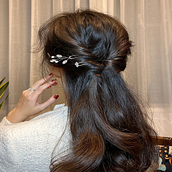 8個、2種類のスタイルの真鍮と合金のラインストーンヘアフォーク  葉  女性のためのヘアアクセサリー  銀  68~105x10~11x4mm  4個/スタイル&nbsp;MRMJ-LP0002-17